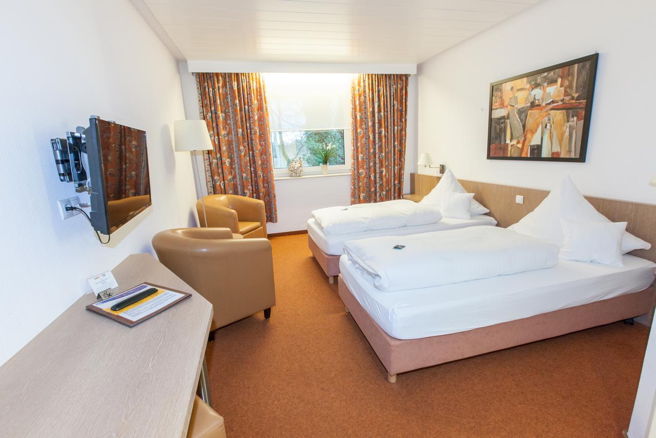 Hotel Am Springhorstsee Großburgwedel エクステリア 写真