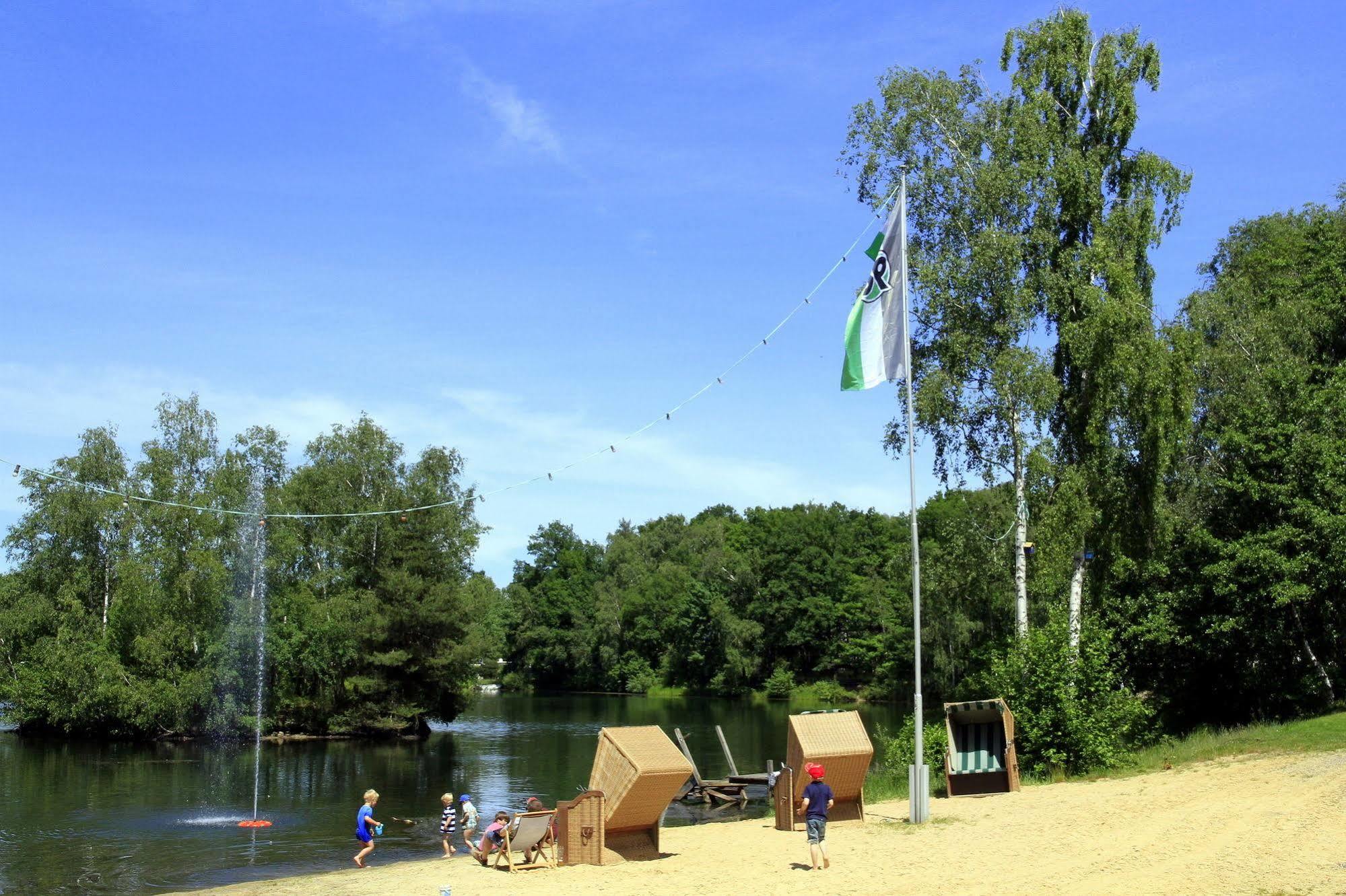 Hotel Am Springhorstsee Großburgwedel エクステリア 写真