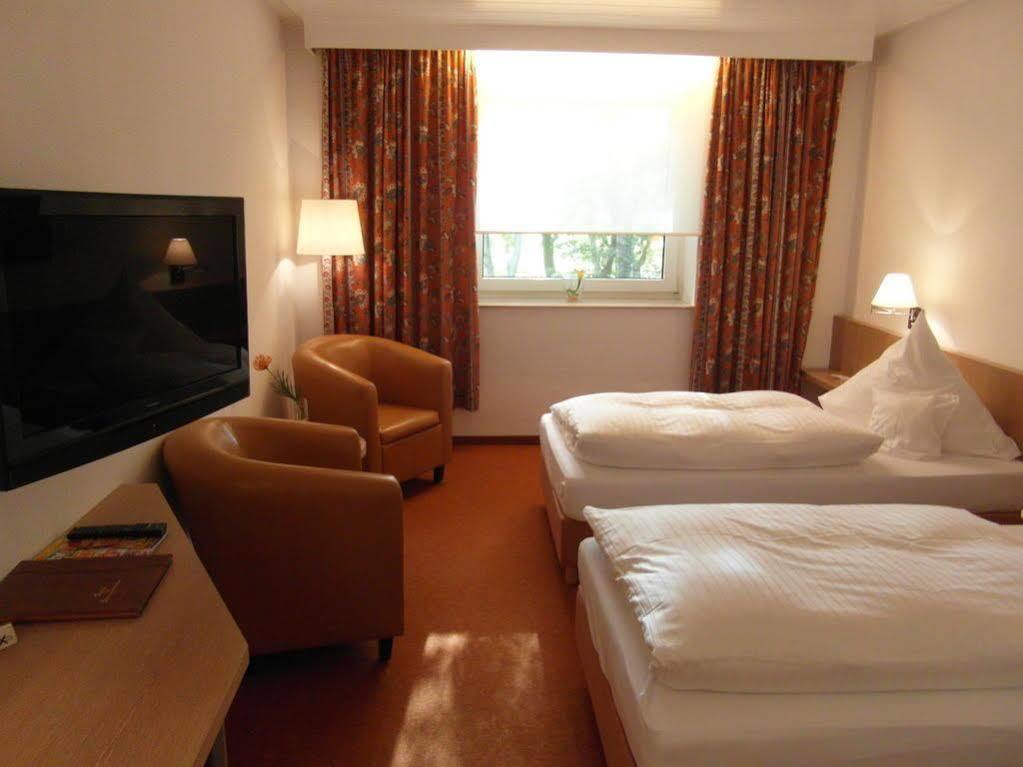 Hotel Am Springhorstsee Großburgwedel エクステリア 写真